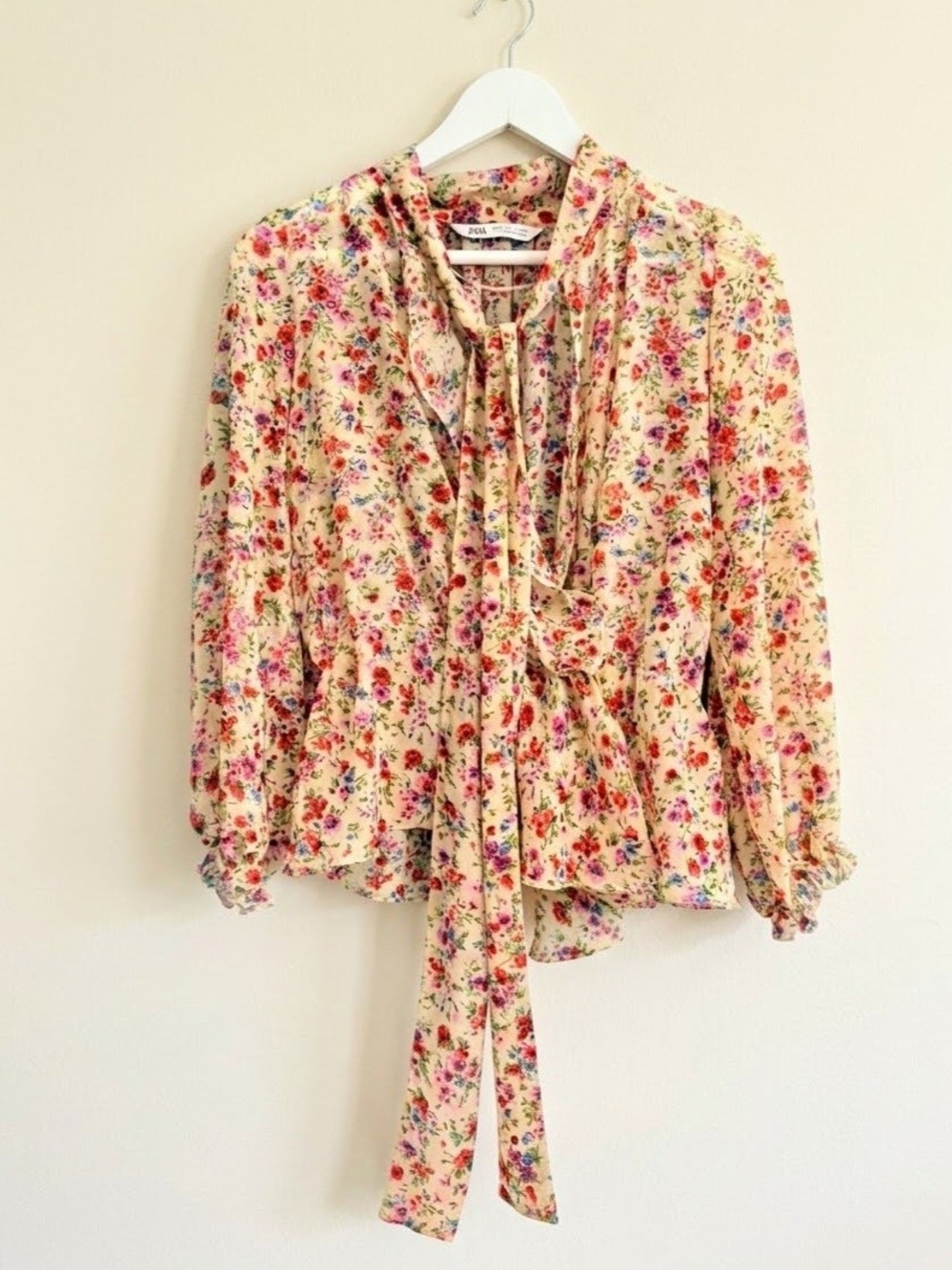 Zara Floral Tie Neck Peplum Blouse Small Ruffle Hem Snap Waist